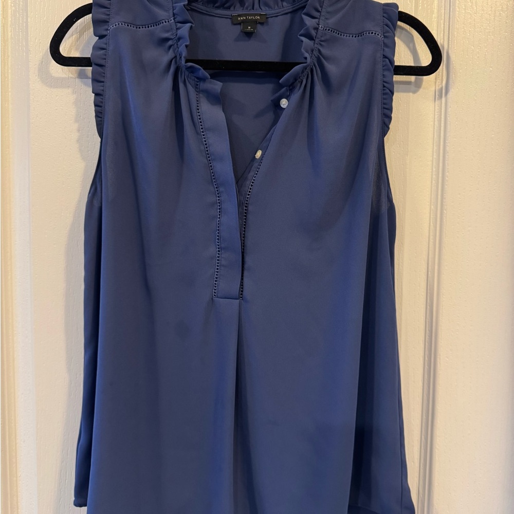 Ann Taylor Women's Navy Blue Sleeveless Top